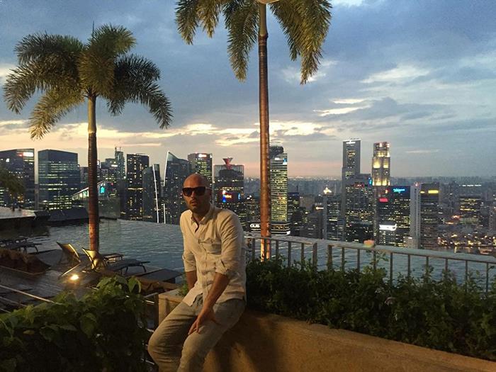 Dress code rooftop bars in Singapore